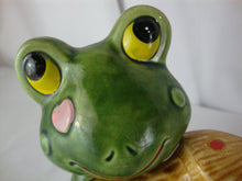 Load image into Gallery viewer, Vintage Japan Anthropomorphic Frog Holding Mushroom Salt Pepper Shaker Set