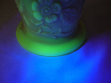 Load image into Gallery viewer, Vintage Fenton CC 274 Burmese Satin Peacock Flower Vase