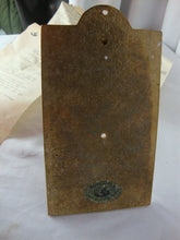 Load image into Gallery viewer, Vintage Sundials Ipswich NH Brass Tempus Fugit Wall Mount Sundial