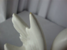 Load image into Gallery viewer, Vintage Hull USA Cream Ceramic Double Swan Indoor Planter