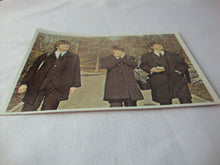Load image into Gallery viewer, 1964 TCG Beatles #40 Question/Answer Color Trading Card
