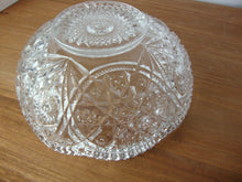 Load image into Gallery viewer, Vintage Cambridge Glass EAPG Sawtooth Stars Arches Pattern Glass Bowl