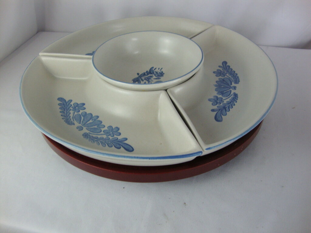 Vintage Pfaltzgraff Yorktowne 4 Piece Appetizer Chip Dip Set on