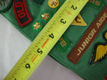 Load image into Gallery viewer, 1970s Girl Scout #113 Sash with Pins and Badges