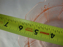 Load image into Gallery viewer, Vintage Jeanette Vaseline Pink Depression Glass 6" Cereal Bowl