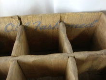 Load image into Gallery viewer, Vintage Mason's Old Fashioned Root Beer Fremont OH Shipping Wood 24 Slot Crate