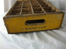 Load image into Gallery viewer, Vintage Mason's Old Fashioned Root Beer Fremont OH Shipping Wood 24 Slot Crate