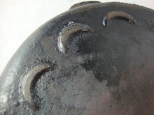 Load image into Gallery viewer, Lodge Crescent Moon 9 Inch Shallow Cast Iron Skillet Unrestored