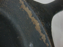 Load image into Gallery viewer, Vintage Wagner Ware Sidney 0 No 8 Cast Iron Skillet Unrestored
