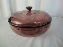 Load image into Gallery viewer, Vintage Pyrex Cranberry Glass 2 Quart Casserole Dish with Lid