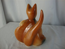 Load image into Gallery viewer, 1956 Fine Ent Ceramic Boxing Kangaroo Dresser Caddy