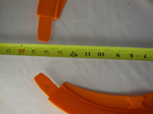Load image into Gallery viewer, 1960s Hot Wheels Full Curve Accessory Pack Mattel 180 Curve Toy Track Piece Original Box
