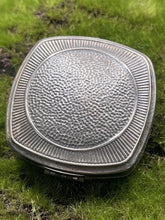 Load image into Gallery viewer, Compact, 1925 Djer Kiss Kerkoff Poudre, Missing one insert