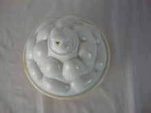 Load image into Gallery viewer, Vintage Westmoreland Chick on Egg Pile Nest Trinket Dish