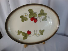 Load image into Gallery viewer, Vintage Metlox Poppytrail Strawberry Ceramic Oval Serving Platter