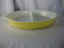Load image into Gallery viewer, Vintage Pyrex Chartreuse Yellow 1.5 Quart Divided Dish with Side Handles