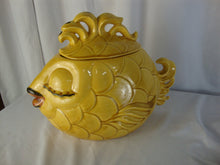 Load image into Gallery viewer, Vintage Doranne CA Harvest Gold Angel Fish Two Piece Cookie Jar Canister