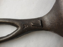 Load image into Gallery viewer, Vintage Stove No 7 Cast Iron Waffle Iron Stove Base Only