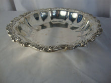 Load image into Gallery viewer, Vintage Intl Silver Countess Silverplate Oval Serving Bowl