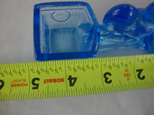Load image into Gallery viewer, Vintage Blue Glass Chicken Double Table Salt Cellar
