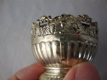 Load image into Gallery viewer, Vintage Raimond Silverplate Salt Cellars with Cobalt Blue Glass Insert Cup Set of 4