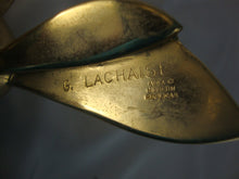 Load image into Gallery viewer, 1970s Gaston Lachaise Solid Brass Bee on Marble Square Table Figurine Paperweight