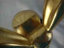 Load image into Gallery viewer, 1970s Gaston Lachaise Solid Brass Bee on Marble Square Table Figurine Paperweight