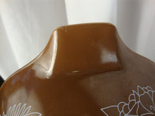 Load image into Gallery viewer, Vintage Pyrex 475 2.5 Liter Woodland Brown White Cinderella Bowl with Clear Glass Lid