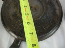 Load image into Gallery viewer, Vintage Griswold #8 New American No Logo Low Base Cast Iron Waffle Maker with Wood Handles & Holder