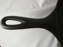Load image into Gallery viewer, Vintage Wagner Ware Sidney 0 No 10 Cast Iron Skillet