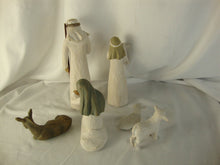 Load image into Gallery viewer, 1999 Willow Tree Nativity Carved Wood Set of 6 Piece Set with Box