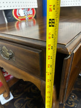 Load image into Gallery viewer, Hammary Double Drop Leaf End Table
