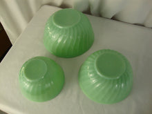 Load image into Gallery viewer, Vintage Fire King Jadeite Vertical Swirl 3 Piece Nesting Mixing Bowl Set