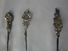 Load image into Gallery viewer, Vintage Reed & Barton Silverplate Apple Blossom 5 Piece Serving Set with Box