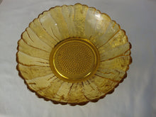 Load image into Gallery viewer, Vintage Anchor Hocking Country Garden Sunflower Amber Glass Serving Bowl
