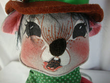 Load image into Gallery viewer, Vintage Annalee Mobilitee Dolls Caroling Mouse 7762 with Merry Christmas Card
