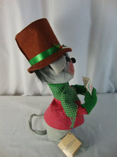 Load image into Gallery viewer, Vintage Annalee Mobilitee Dolls Caroling Mouse 7762 with Merry Christmas Card