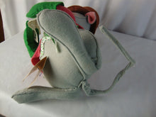 Load image into Gallery viewer, Vintage Annalee Mobilitee Dolls Caroling Mouse 7762 with Merry Christmas Card