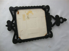 Load image into Gallery viewer, 1978 Garfield Ceramic Tile in Black Cast Iron Kitchen Trivet