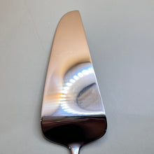 Load image into Gallery viewer, Server, Pie or Cake, Sterling Silver, Towle French Provincial, Steel Blade, Sterling Handle