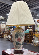 Load image into Gallery viewer, Asian Ceramic Lamp