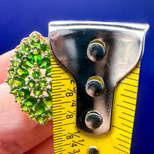 Load image into Gallery viewer, Vintage 14K Gold Green Stone Cluster Cocktail Ring, Size 8