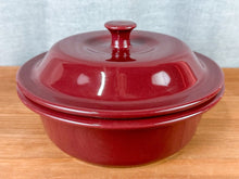 Load image into Gallery viewer, Vintage Pampered Chef Cranberry 6 Cup Round Lidded Casserole Dish
