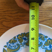 Load image into Gallery viewer, Retro Melmac Blue/Avocado Green Floral (6) Dinner Plates and (1) Rectangle Serving Platter