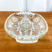 Load image into Gallery viewer, Vintage Anchor Hocking Early American Star of David Pattern Pressed Glass Pickle Dish