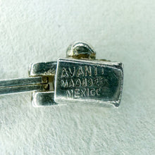 Load image into Gallery viewer, Vintage Sterling Silver Avanti 7.5 Inch Bracelet