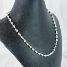 Load image into Gallery viewer, Vintage 18 inch Sterling Silver Twisted Herringbone Chain Necklace