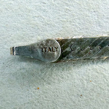 Load image into Gallery viewer, Vintage 7 Inch Sterling Silver Herringbone Chain Bracelet