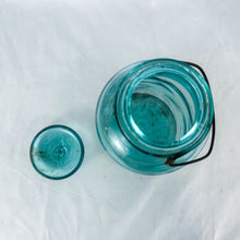 Load image into Gallery viewer, Vintage to Antique Atlas Half Gallon E-Z Seal Jar
