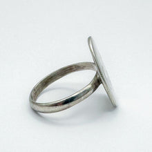 Load image into Gallery viewer, Vintage Sterling Silver Monogrammed Disc Ring, Size 8.5